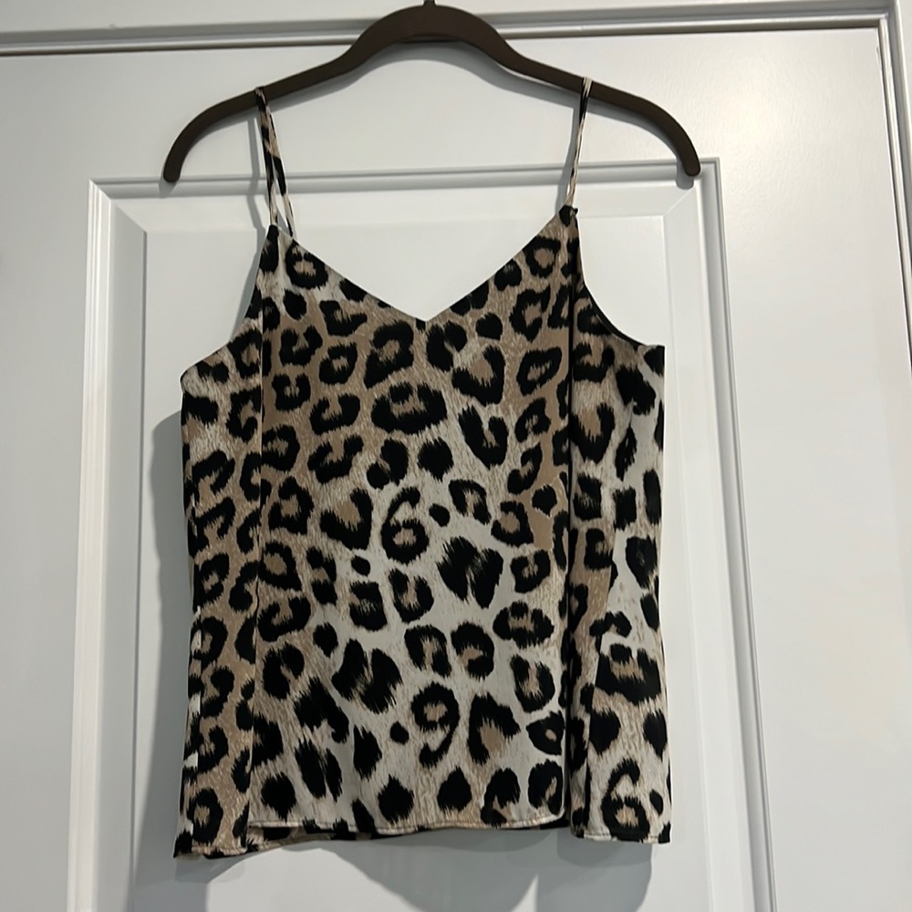 Leopard tank.